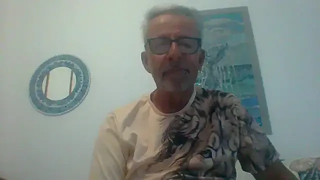 AprilHadid – webcam model profile photo Image 18