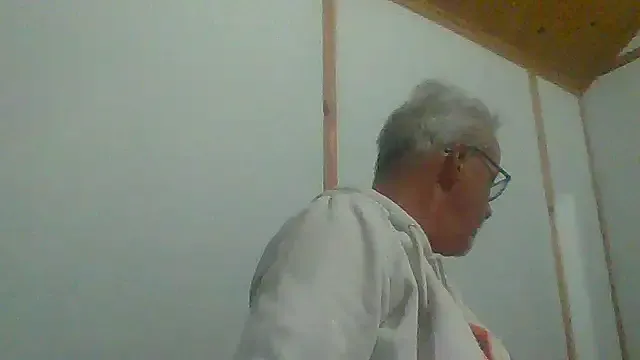 AprilHadid – webcam model profile photo Image 19