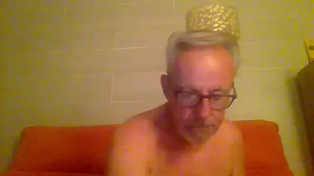 AprilHadid – webcam model profile photo Image 7