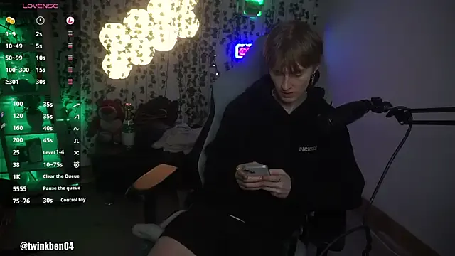 RussianWoman – webcam model profile photo Image 12