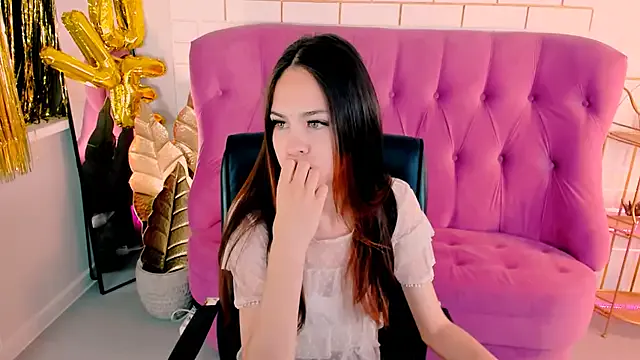 Helena_Karel – webcam model profile photo Image 17