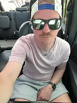 HillaryDiez – webcam model profile photo Image 2