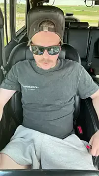 HillaryDiez – webcam model profile photo Image 5