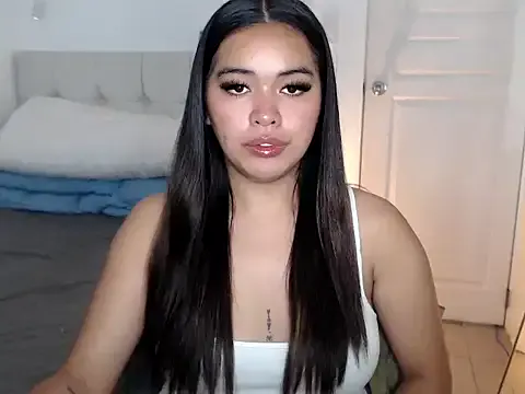 LaylaWoods – webcam model profile photo Image 8
