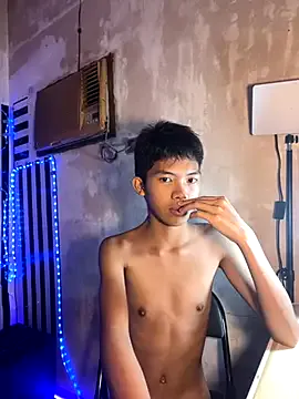 AddisonArt – webcam model profile photo Image 4