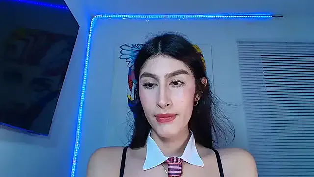 LoraJordan – webcam model profile photo Image 6