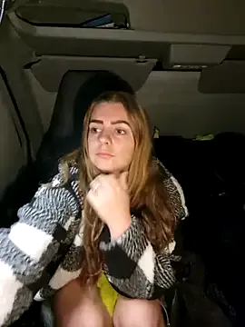 OrianaRossy – webcam model profile photo Image 2