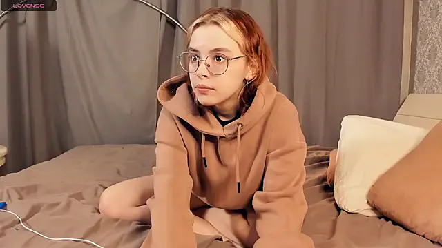 AngelInSinn – webcam model profile photo Image 10