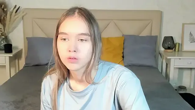 YasmienAtos – webcam model profile photo Image 10