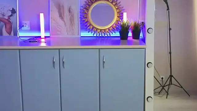 YasmienAtos – webcam model profile photo Image 11