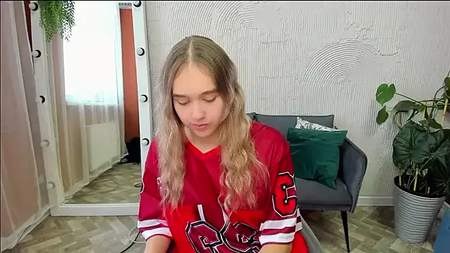 YasmienAtos – webcam model profile photo Image 14