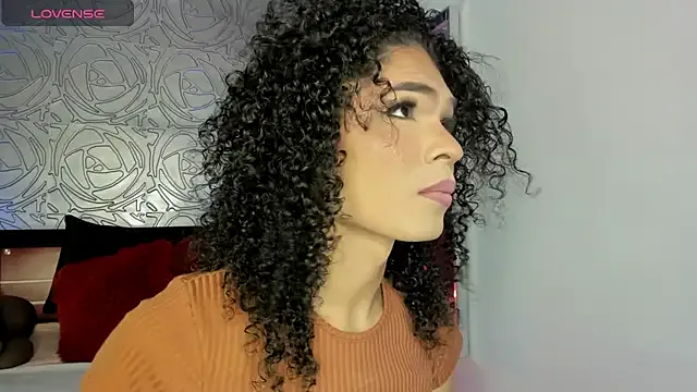 FaaBinaa – webcam model profile photo Image 9