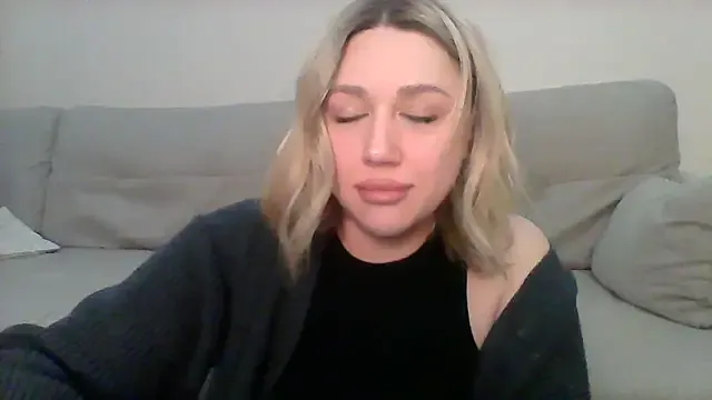 VickyLove047 Image 2