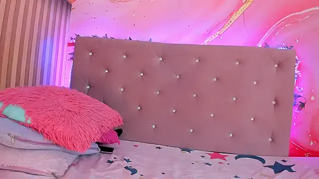 violet_taylor_ Image 2