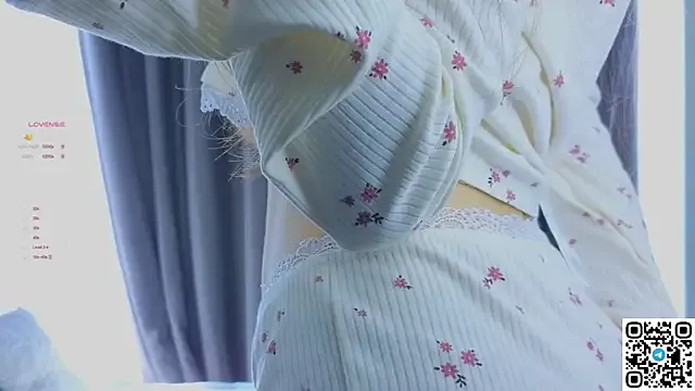 Yuna-ch – webcam model profile photo Image 6