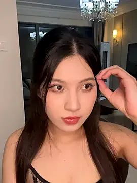 vivi-003 – webcam model profile photo