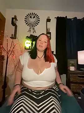 MollyBoston – webcam model profile photo Image 11