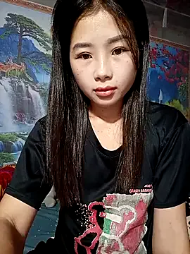 Marie – webcam model profile photo Image 5