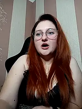 LovelyLydia – webcam model profile photo Image 2