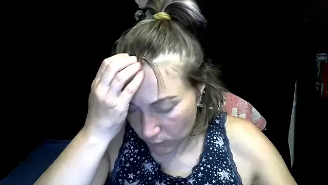 ReneeSuarez – webcam model profile photo Image 9