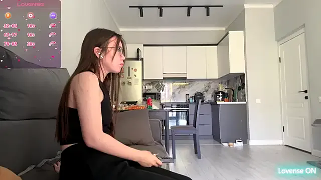 Ananyasingh47 – webcam model profile photo Image 11