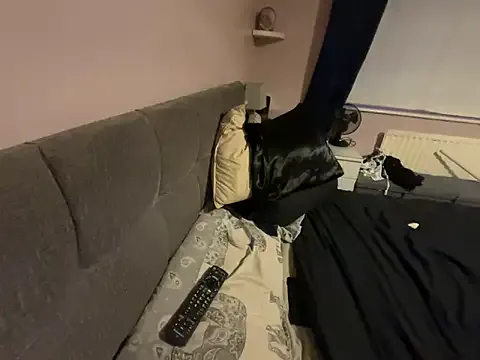 Mis_malika2 – webcam model profile photo Image 11