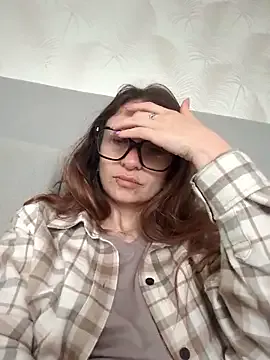 GracieCarter – webcam model profile photo Image 2