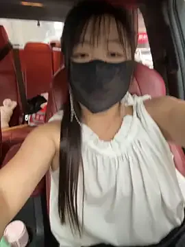 LizBentley – webcam model profile photo Image 12