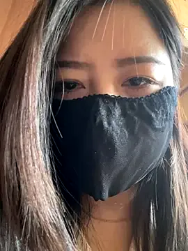 LizBentley – webcam model profile photo Image 4