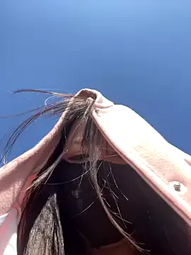 LizBentley – webcam model profile photo Image 5