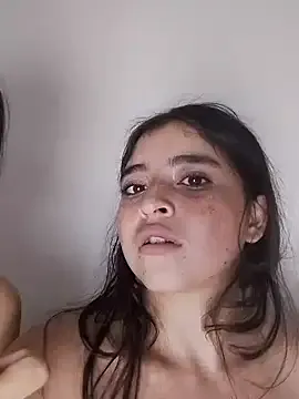 Wet__Bunny – webcam model profile photo Image 3