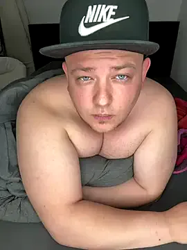 MillieGreco – webcam model profile photo Image 4