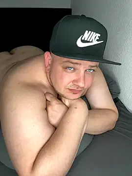 MillieGreco – webcam model profile photo Image 5
