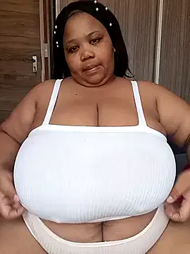 AdelLonsford – webcam model profile photo Image 15