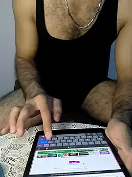 LeyahSummer – webcam model profile photo Image 11