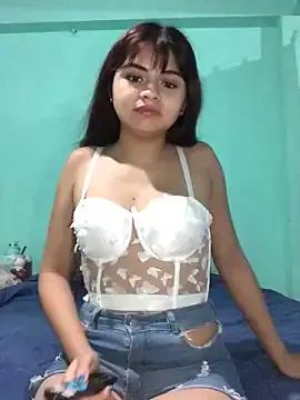 arieel__722 – webcam model profile photo Image 3