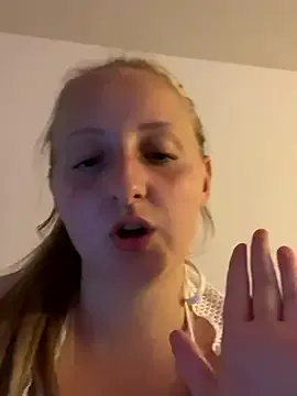 YoungHailey Image 2