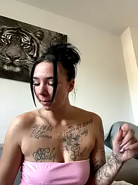 Valentines_Day – webcam model profile photo Image 5