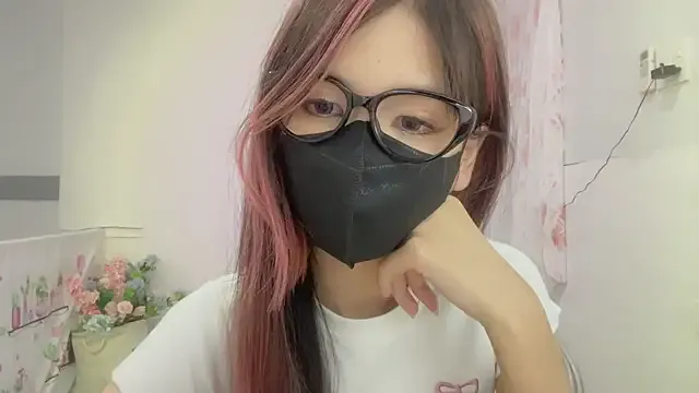 Alirawrz – webcam model profile photo Image 5