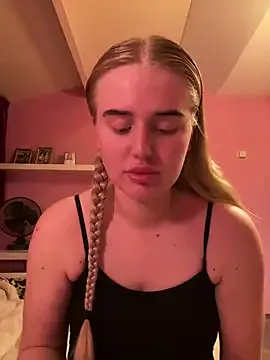 yourhornyslut Image 4