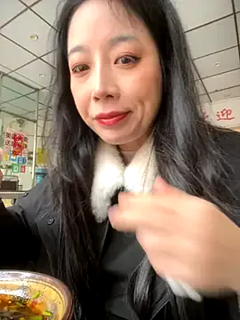 linahelen – webcam model profile photo Image 11