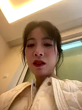 linahelen – webcam model profile photo Image 8