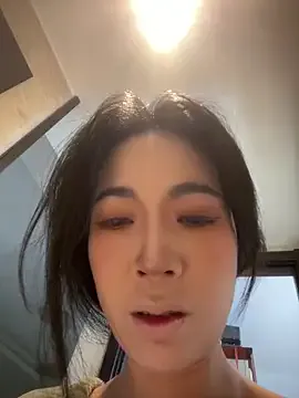 linahelen – webcam model profile photo Image 9