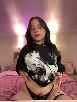 KaliWalker – webcam model profile photo Image 13