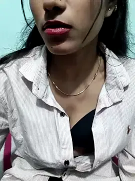 Catsy-Love- – webcam model profile photo Image 2