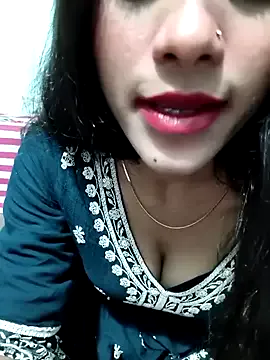 Catsy-Love- – webcam model profile photo Image 5