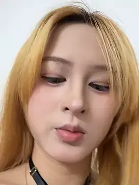 MadelineLane – webcam model profile photo Image 3