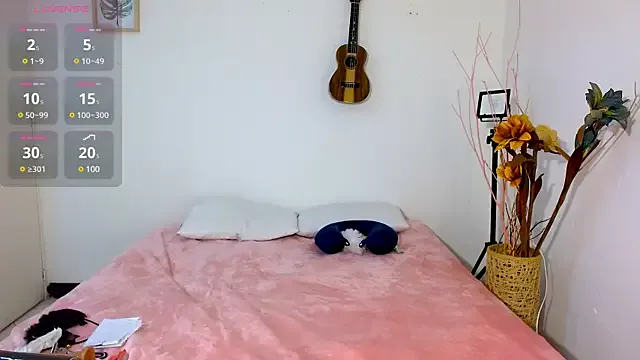 YuliethPetite Image 3