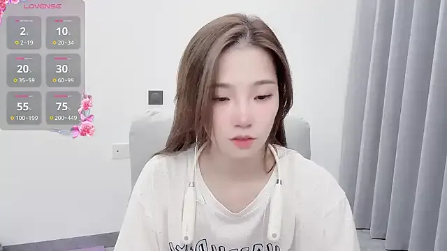 Bella – webcam model profile photo Image 16