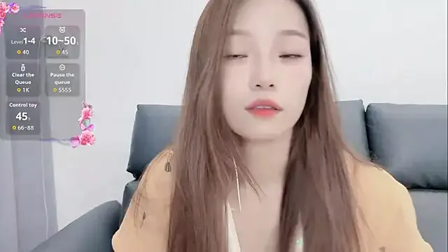 Bella – webcam model profile photo Image 8